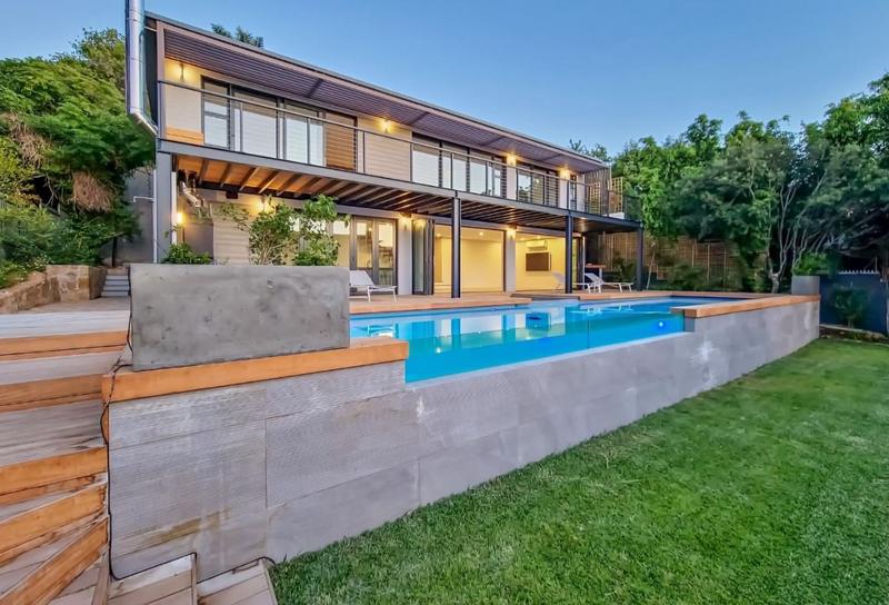 6 Bedroom Property for Sale in Camps Bay Western Cape